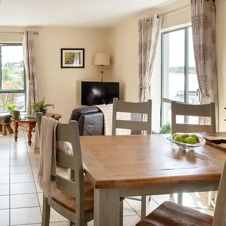 아파트 Waterfront View Carrick on Shannon