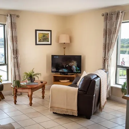 Waterfront View Apartment Carrick-on-Shannon