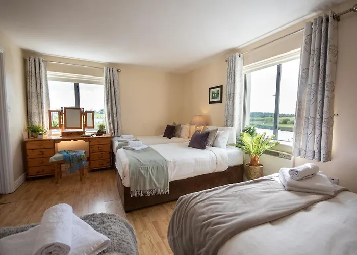 아파트 Waterfront View *