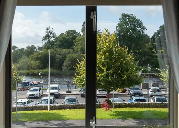 Waterfront View 아파트