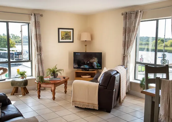 Waterfront View 아파트 Carrick on Shannon